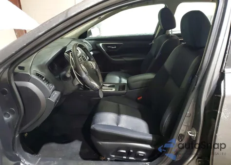 2016 Nissan Altima 2.5 z USA, uszkodzony, nr VIN 1N4AL3AP0GC267629